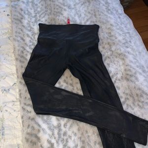 SPANX faux leather leggings M